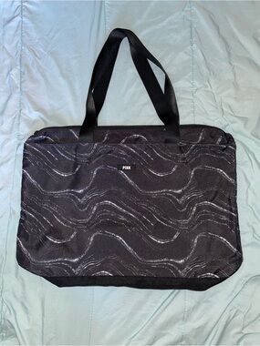 ✨ VS PINK Black Marble Weekender Tote Bag • EUC ✨🖤